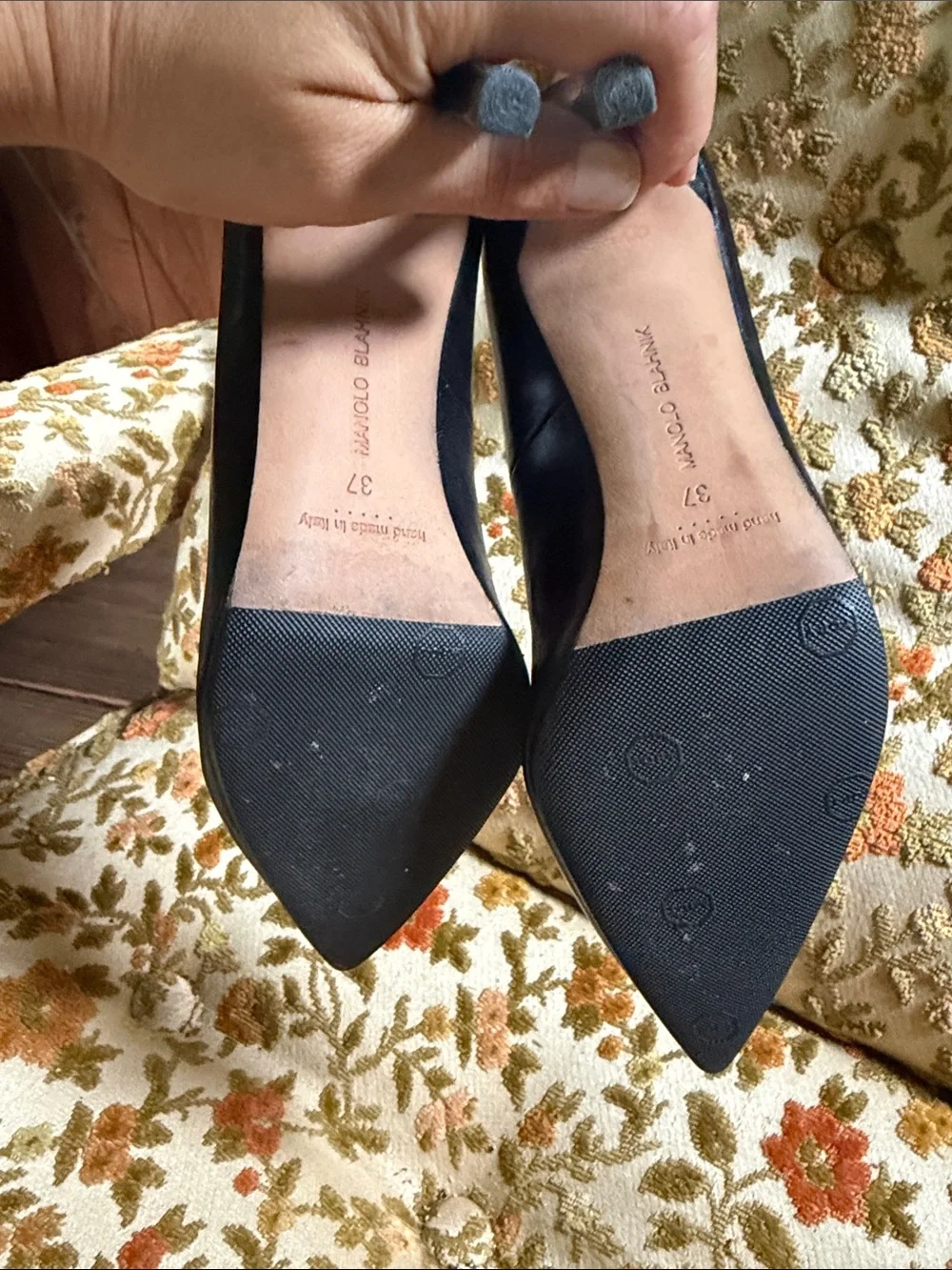 Manolo Blahnik BB Black leather Stiletto Pumps - Picture 6 of 6
